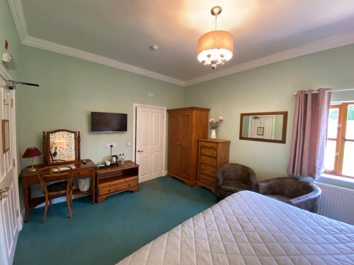 Broom Hall Country Hotel Saham Toney Экстерьер фото
