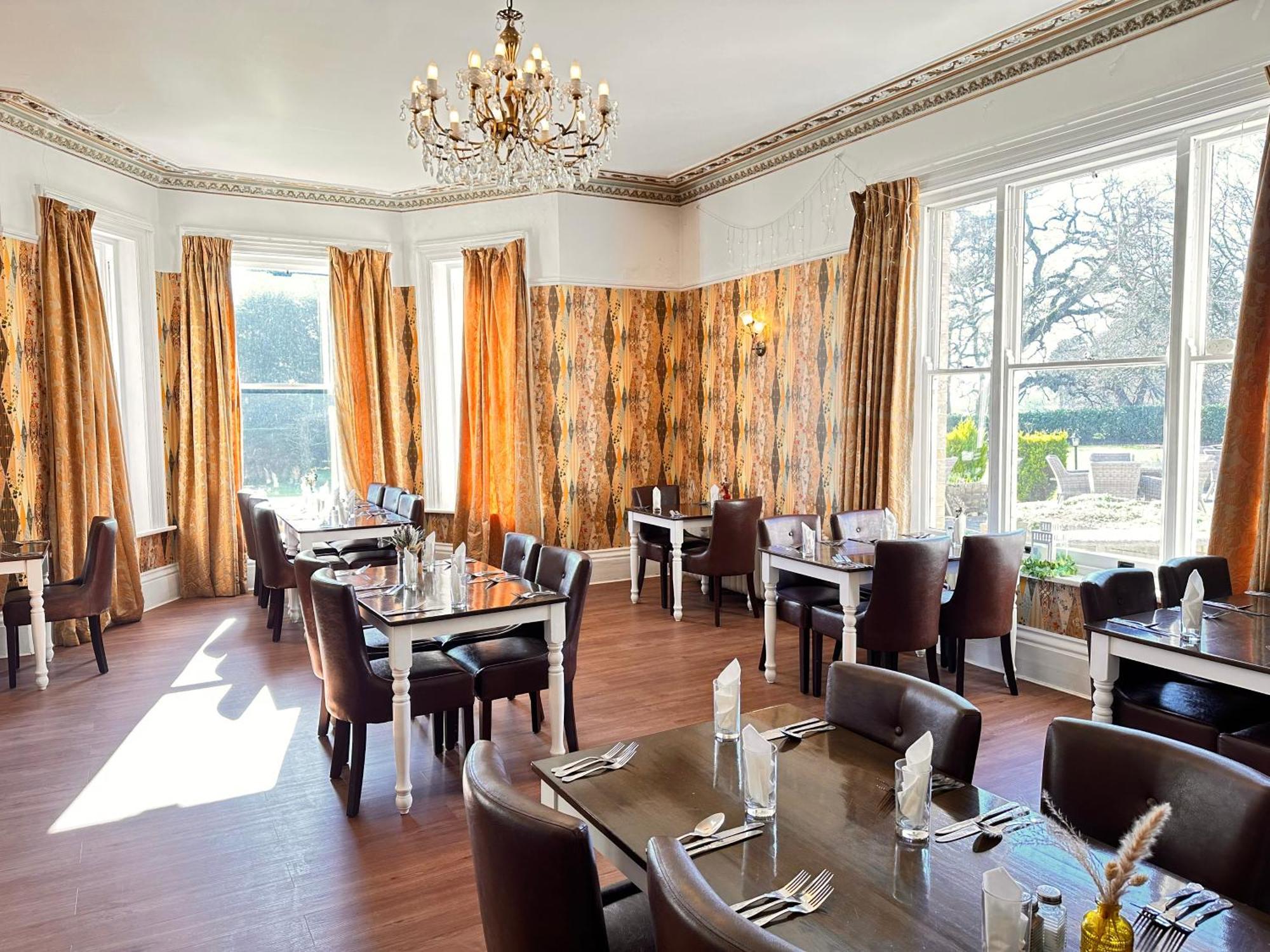 Broom Hall Country Hotel Saham Toney Экстерьер фото